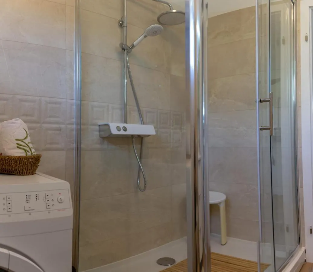 Castella Modern Apartment Kastela